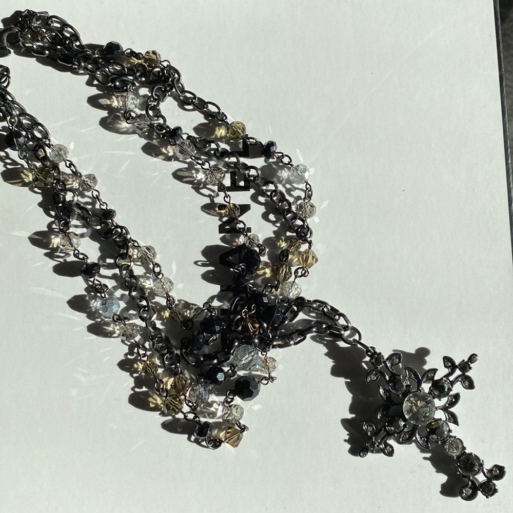 Express cross necklace